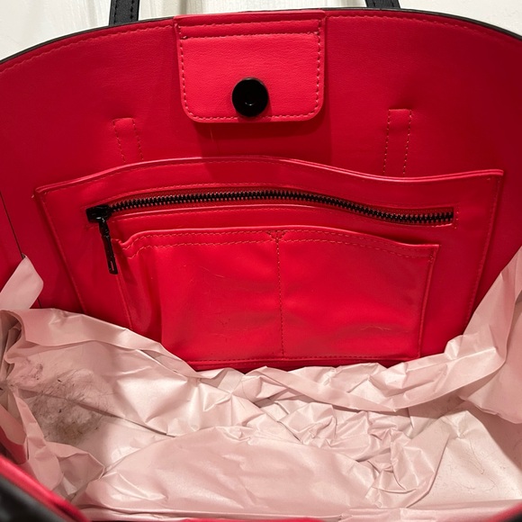 New! Steve Madden Women's Black Bdusk Tote &  Mini Crossbody Bag - Picture 12 of 15